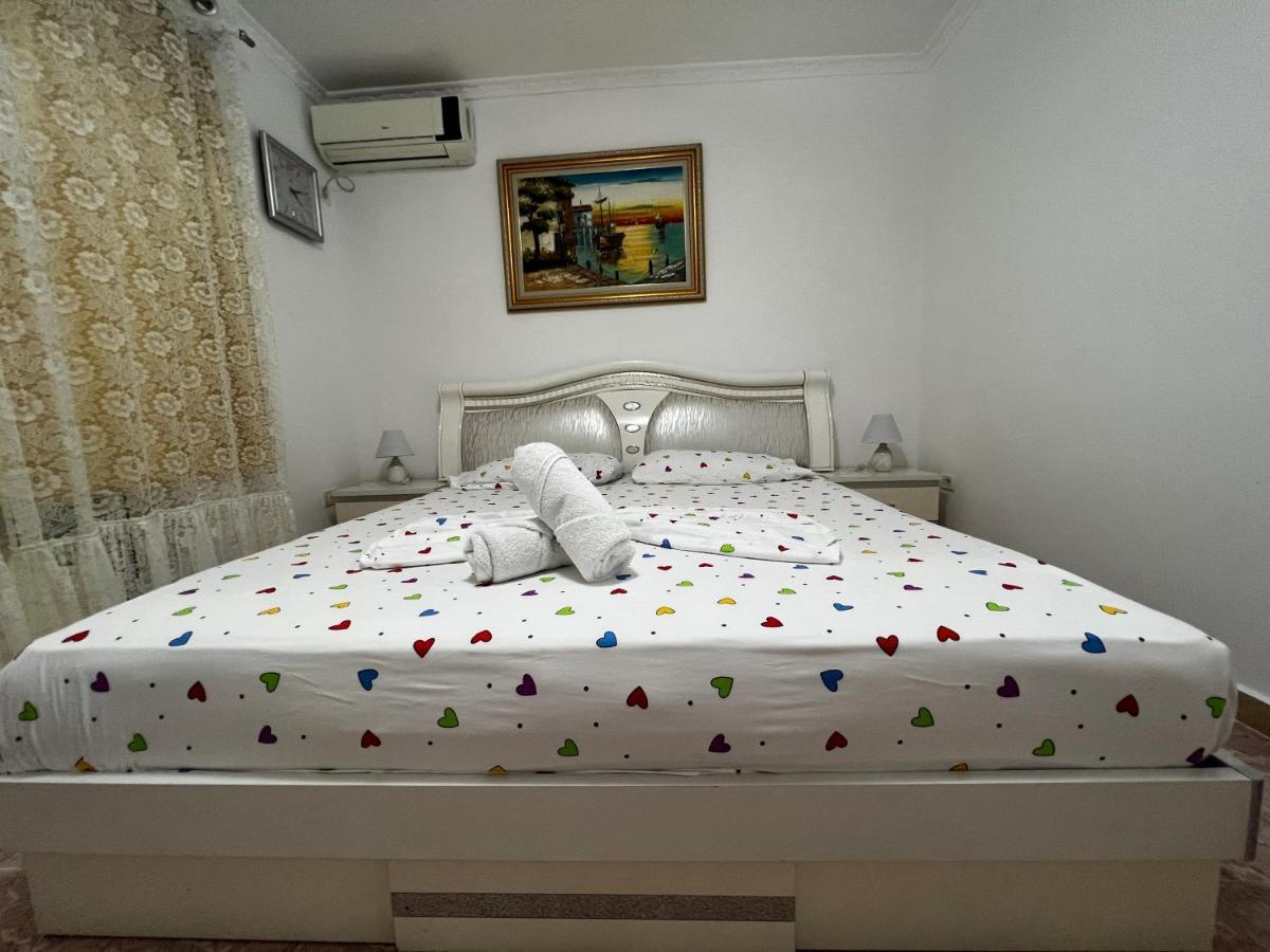 Boulevard Apartment Tirana Eksteriør billede