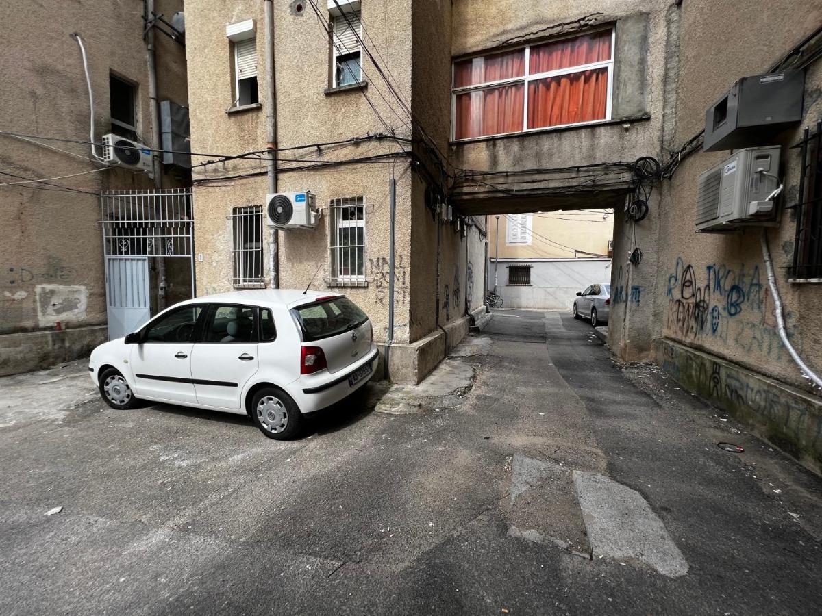 Boulevard Apartment Tirana Eksteriør billede